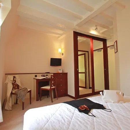 La Malouiniere Des Longchamps - Saint-malo Hotel
